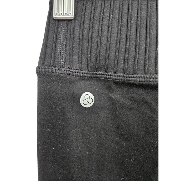 Zella Leggings Womens XS 0 2 4 Black Mid Rise Cross Over Waist Band Cropped NEW - Picture 3 of 9